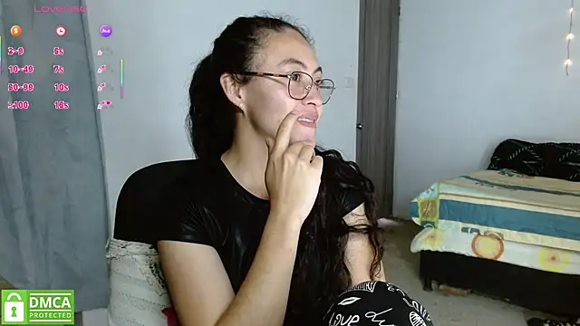 Snapshot of Olivia_Bright chatting on 07-09-26, 09:36 Olivia Bright online show from 07-09-26, 09:36