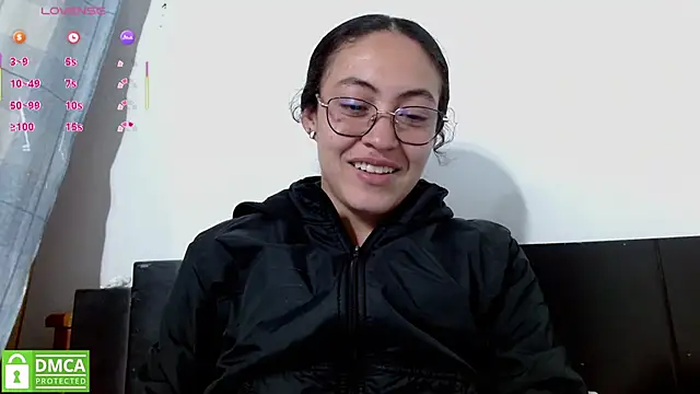 Snapshot of Olivia_Bright chatting on 07-19-26, 12:52 Olivia Bright online show from 07-19-26, 12:52