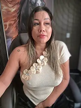 ValeryGrey online show from 10-25-25, 04:18