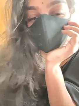 Snapshot of yoursana- chatting on 02-10-26, 04:11 yoursana- online show from 02-10-26, 04:11