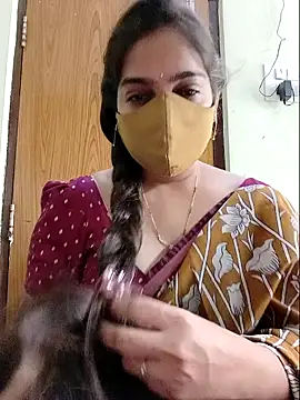 Snapshot of yoursana- chatting on 06-10-26, 04:35 yoursana- online show from 06-10-26, 04:35