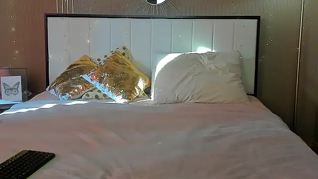 mailymilf online show from 10-31-25, 07:49