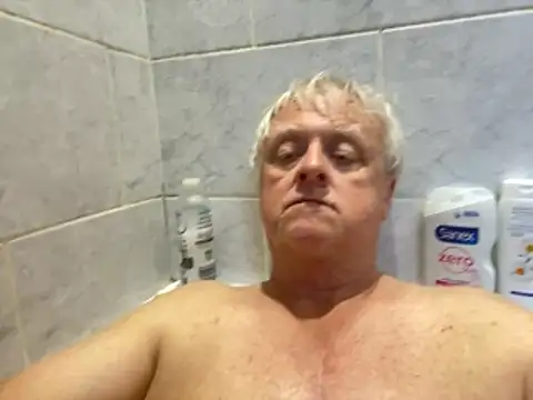 Snapshot of bigbadjon69 chatting on 04-29-26, 10:41 bigbadjon69 online show from 04-29-26, 10:41