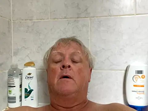 Snapshot of bigbadjon69 chatting on 10-16-25, 01:52 bigbadjon69 online show from 10-16-25, 01:52