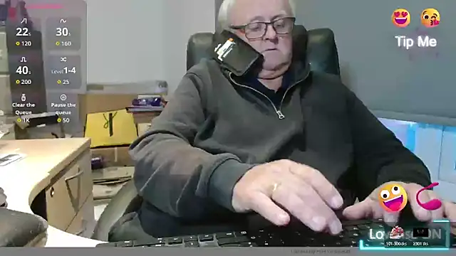 bigbadjon69 online show from 10-24-25, 04:50