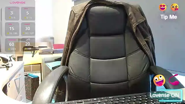 Snapshot of bigbadjon69 chatting on 01-27-25, 02:13 bigbadjon69 online show from 01-27-25, 02:13