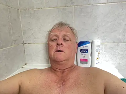 Snapshot of bigbadjon69 chatting on 06-14-26, 12:17 bigbadjon69 online show from 06-14-26, 12:17