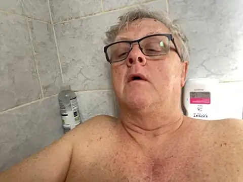 Snapshot of bigbadjon69 chatting on 03-17-26, 01:25 bigbadjon69 online show from 03-17-26, 01:25