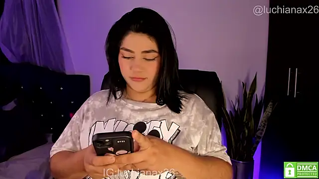Snapshot of lucy26_ chatting on 06-05-26, 03:22 lucy26 online show from 06-05-26, 03:22