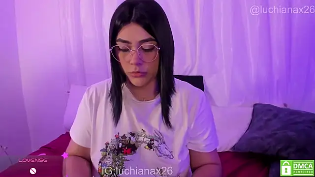 lucy26  online show from 02-12-26, 04:23