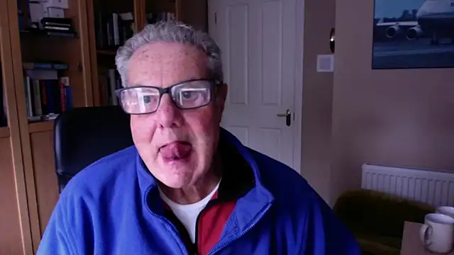 Snapshot of Oldpistolpete chatting on 02-17-25, 01:33 Oldpistolpete online show from 02-17-25, 01:33