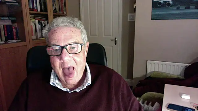 Snapshot of Oldpistolpete chatting on 02-04-25, 07:00 Oldpistolpete online show from 02-04-25, 07:00