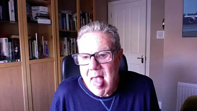 Snapshot of Oldpistolpete chatting on 10-28-25, 10:14 Oldpistolpete online show from 10-28-25, 10:14