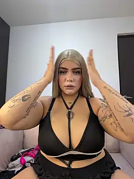 Snapshot of sweet_dalila chatting on 05-23-26, 09:30 sweet dalila online show from 05-23-26, 09:30