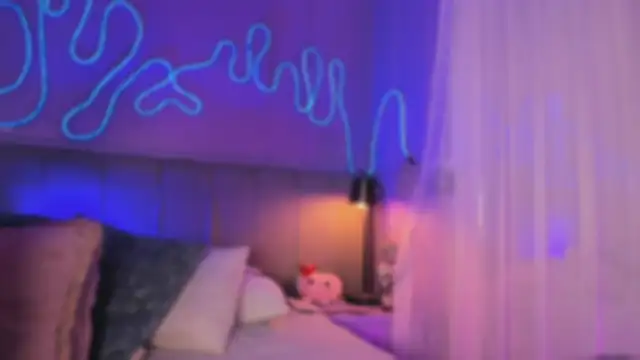 Snapshot of Sofly_s chatting on 03-05-26, 11:51 Sofly s online show from 03-05-26, 11:51