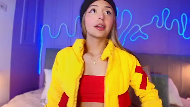 Snapshot of Sofly_s chatting on 03-21-26, 09:36 Sofly s online show from 03-21-26, 09:36