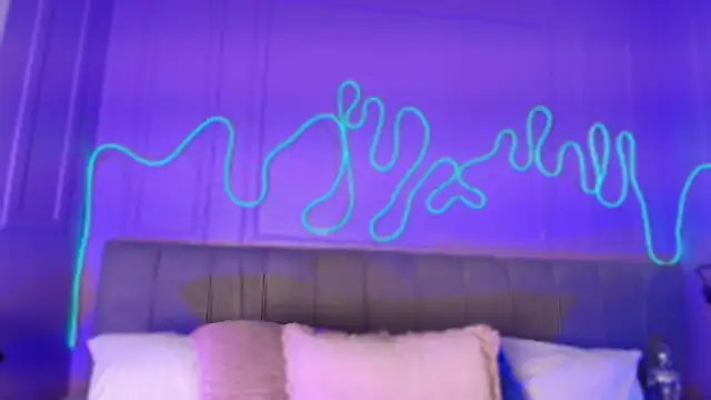 Sofly s online show from 06-10-26, 11:44
