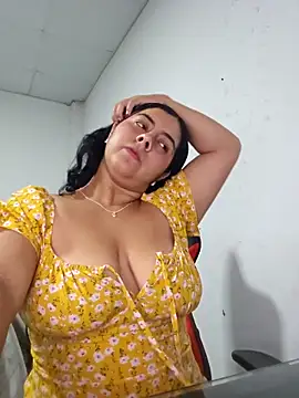 Mary pinkish online show from 02-25-25, 11:48