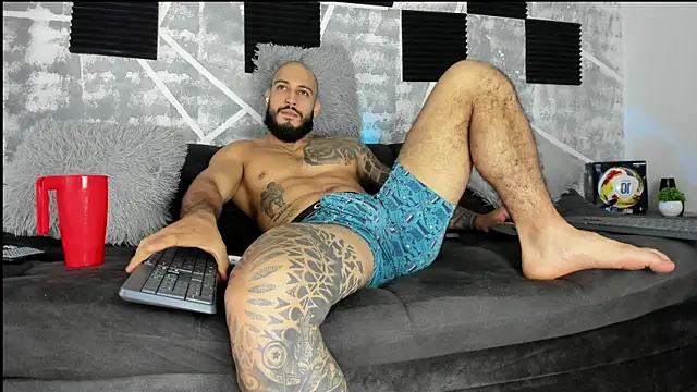 leonidas 18k online show from 06-11-26, 03:03