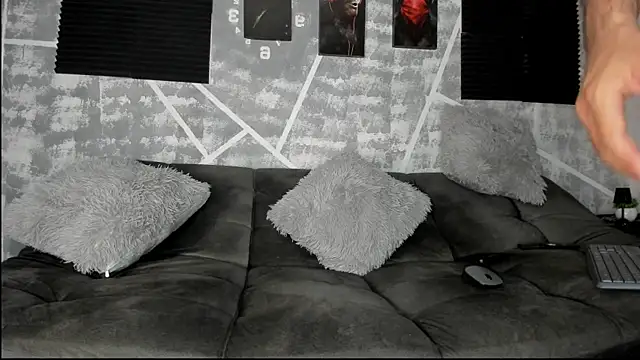 leonidas 18k online show from 02-27-26, 02:45