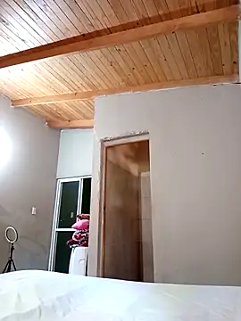 Emmacut online show from 10-05-25, 03:14