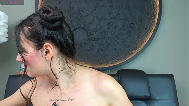 miss sharlotte18 online show from 11-05-25, 06:11