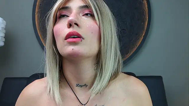 miss sharlotte18 online show from 09-30-25, 06:14