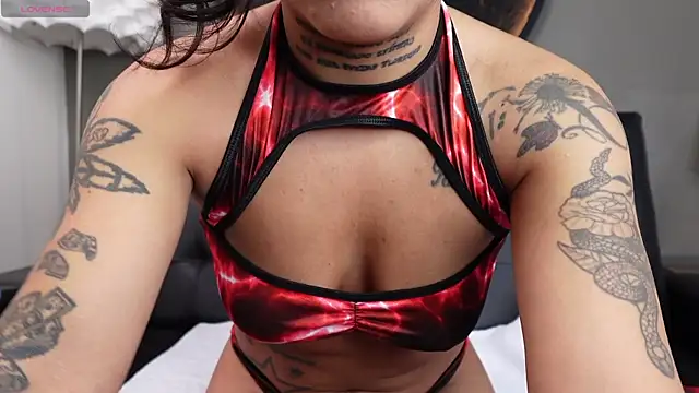 miss vaiolette online show from 04-18-26, 11:01