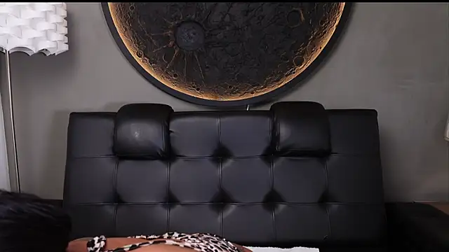 Snapshot of miss_vaiolette chatting on 07-08-26, 11:11 miss vaiolette online show from 07-08-26, 11:11