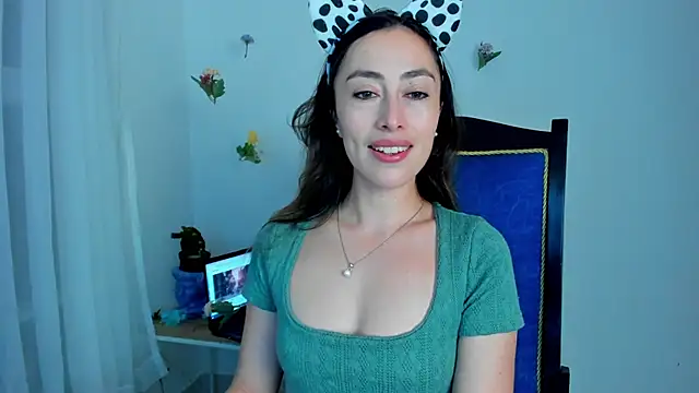 Amatiista online show from 02-19-25, 10:45