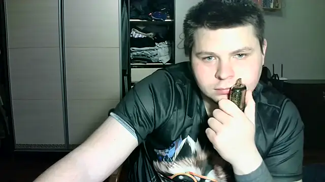 Volshebnik130  online show from 03-06-25, 02:51