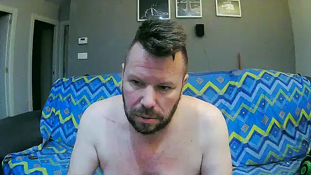 Snapshot of txan9876 chatting on 09-19-25, 10:36 txan9876 online show from 09-19-25, 10:36