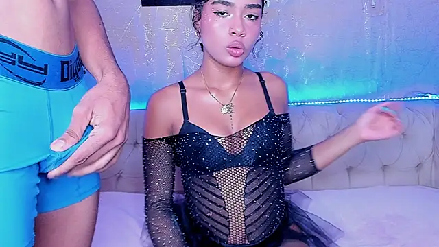 Snapshot of sex-on-fire chatting on 10-08-25, 12:39 sex-on-fire online show from 10-08-25, 12:39