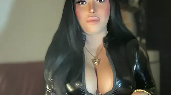 Snapshot of BigDominaMia chatting on 02-24-25, 06:15 BigDominaMia online show from 02-24-25, 06:15