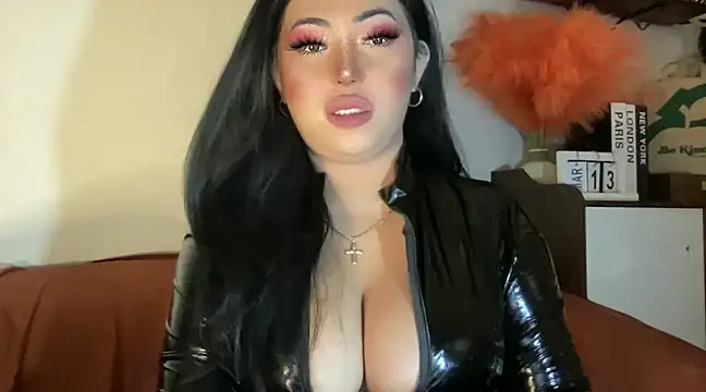Snapshot of BigDominaMia chatting on 03-13-25, 11:59 BigDominaMia online show from 03-13-25, 11:59