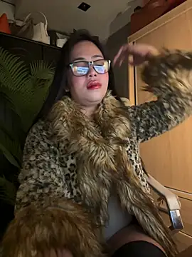 BigDominaMia online show from 04-24-26, 03:08