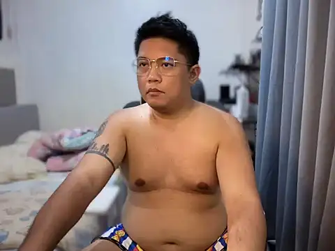 Panda        online show from 07-14-26, 01:39