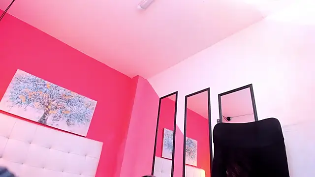 Snapshot of SALOME_F0X_ chatting on 10-23-25, 07:23 SALOME F0X online show from 10-23-25, 07:23