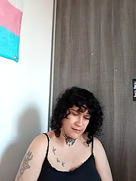 callmelouve online show from 11-13-25, 01:15