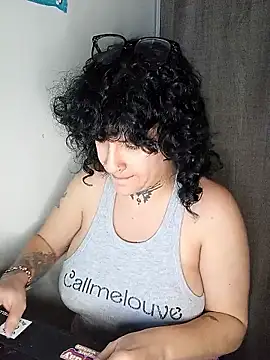 callmelouve online show from 11-11-25, 02:45