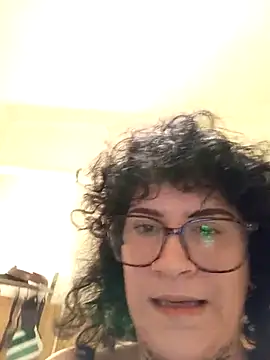 callmelouve online show from 10-15-25, 06:05