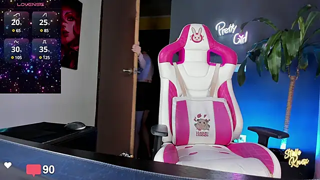 stelleknox  online show from 03-14-25, 11:00