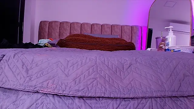  linda milk  online show from 04-02-26, 03:02