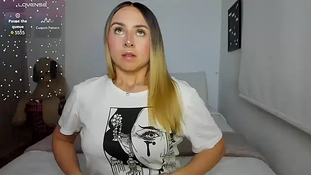 sophi mooreno online show from 02-06-26, 03:02