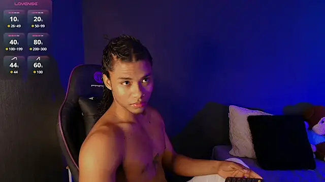 Lucas eevans online show from 06-11-26, 01:19