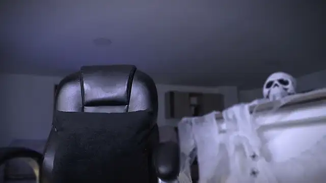 Frank Farrell online show from 10-28-25, 10:41