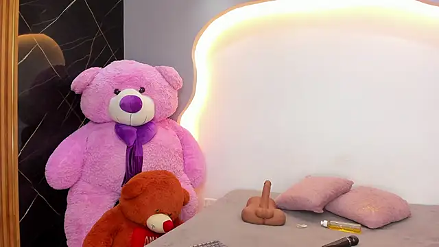 Snapshot of ArianaBlackk chatting on 06-05-26, 01:06 ArianaBlackk online show from 06-05-26, 01:06