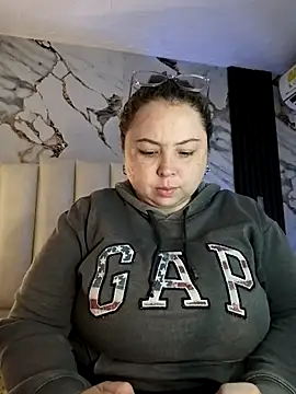 mollieblue69 online show from 11-21-25, 12:59