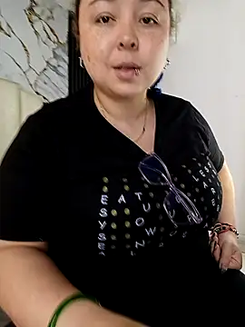 mollieblue69 online show from 11-24-25, 12:49