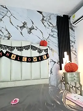 mollieblue69 online show from 10-31-25, 12:57